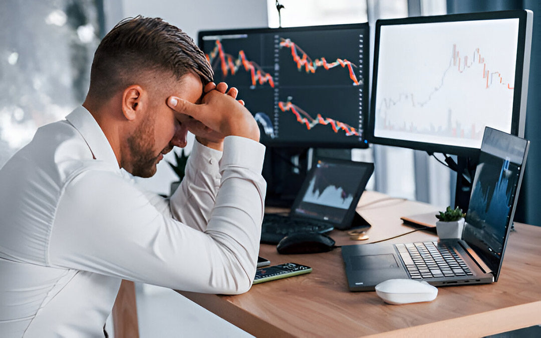 5 Reasons Expats Lose Money Investing (Even If Stock Markets Don’t)